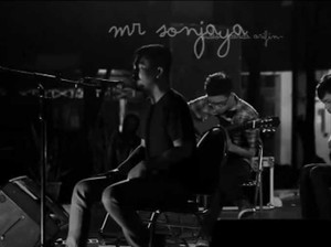 Mr Sonjaya Ceritakan Kisah Kelas Pekerja dalam Lagu Gita