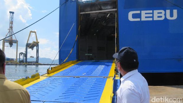 Kapal Super Shuttle Roro 12