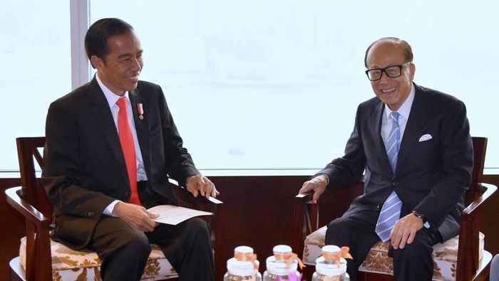 Presiden Joko Widodo bertemu Orang Terkaya Kedua di Asia, Li Ka Shing (Foto: Biro Pers Setpres) Presiden Joko Widodo bertemu Orang Terkaya Kedua di Asia, Li Ka Shing (Foto: Biro Pers Setpres)