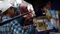 Jokowi menilai aktivisme mereka ini sebagai hal yang luar biasa.
