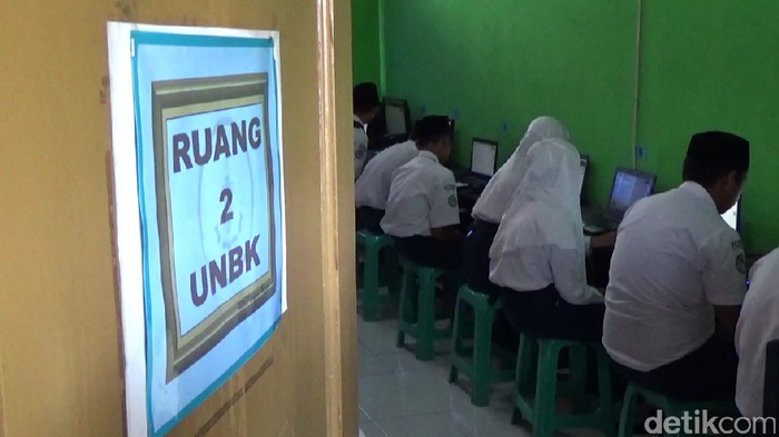 4 Komputer SMPN 2 Singaparna Dicuri, UNBK Nyaris Gagal