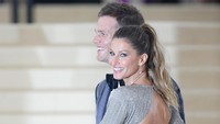 Gisele datang bersama saminya, Tom Brady. Foto: Dia Dipasupil/GettyImages