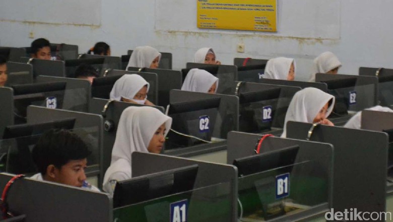 Bahasa Ibu dan Anak-Anak Milenial Bahasa Ibu dan Anak-Anak Milenial