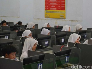 62 SMP di Rembang Ikuti UN Pakai Kertas dan Pensil
