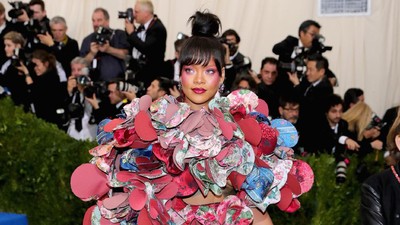 Penampilan Sempurna Rihanna Tuai Pujian Tertinggi di Met Gala 2017