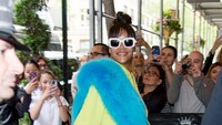 Rihanna sebelum tampil di Met Gala 2017 di New York, AS pada Senin (1/5/2017) waktu setempat. Roy Rochlin/Getty Images/detikFoto.
