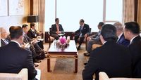 Saat Jokowi Bertemu Orang Terkaya di Hong Kong