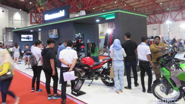 Kawasaki Ubah Beberapa Warna Motor di IIMS 2017