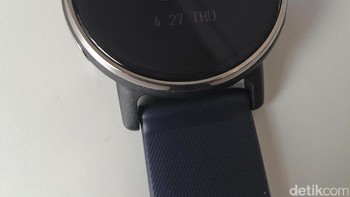 Seperti kebanyakan smartwatch, Leap Ware sejatinya menyodorkan fungsi yang sama. (Foto: yud/detikINET)