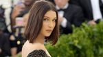 Bella Hadid Bikin Hati Makin Cerah