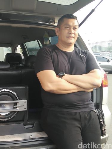 Donny Kesuma Suka Modifikasi Audio Mobil