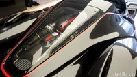 LaFerrari Aperta menggendong mesin V12 ICE 800 cv.