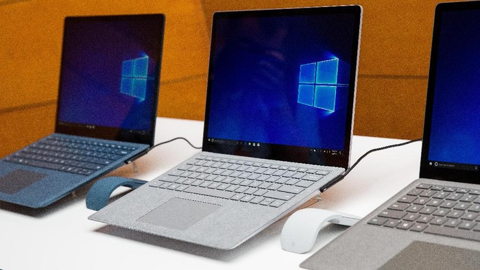 NEW YORK, NY - MAY 2: Panos Panay, vice president of Microsoft Surface Computing, speaks about the new Microsoft Surface Laptop during a Microsoft launch event, May 2, 2017 in New York City. The Windows 10 S operating system is geared toward the education market and is Microsofts answer to Googles Chrome OS. (Photo by Drew Angerer/Getty Images)