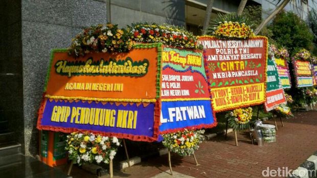 Polda Metro Juga Kebanjiran Karangan Bunga, Minta Polisi Jaga NKRI