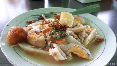 Pagi-pagi di Banjarmasin, Enaknya Sarapan Lontong Banjar
