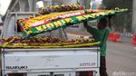Ratusan Karangan Bunga Penuhi Mabes Polri