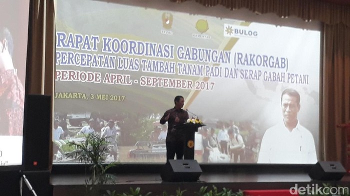 Gelar Rakor dengan Pemda, Mentan Minta Percepat Serapan Gabah