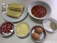 Cara Membuat Pizza Mie Indomie Pecinta Dunia Otomotif