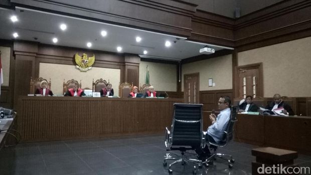 Sidang pemeriksaan Fahmi Darmawansyah sebagai terdakwa di Pengadilan Tipikor, Rabu (3/5/2017)