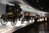 Peneliti Muda Indonesia Kunjungi Museum Marcedez-Benz