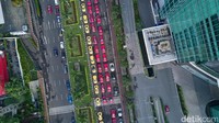 Aneka mobil Ferrari di Senayan City terlihat dari angkasa. Foto: Ferrari