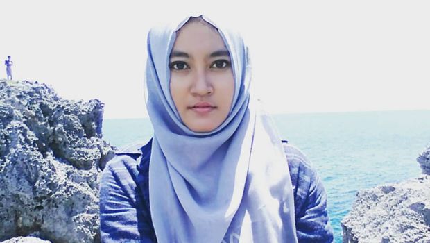 Berawal dari Model Hijab, Wanita Cantik Asal Cilacap Ini Jadi Mualaf
