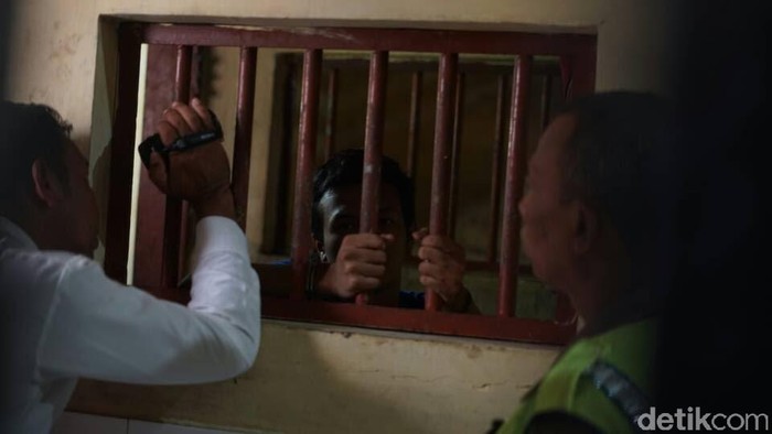 4 Tahanan Polsek Ungaran Kabur Setelah Jebol Atap