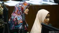 Bahkan Cici dan Siti sampat ikut pengajian yang digelar Din Syamsuddin bersama Muhammadiyah.