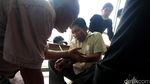 Perempuan Ini Gagalkan Aksi Copet di Kopaja P19