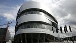 Melihat Koleksi Museum Mercedez Benz