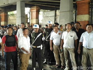 Polisi Gelar Razia Preman di Pasar Glodok hingga Kalijodo