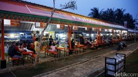 Wakil Walikota Jakarta Utara, Yani Wahyu Purwoko, mengatakan sudah berulangkali rapat pengoperasian pujasera RTH Kalijodo. Ia juga mengaku sudah menggandeng CSR untuk membangun kios yang kini sudah siap.