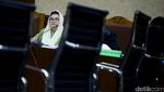 Dua Artis Ini Bersaksi di Sidang Siti Fadilah