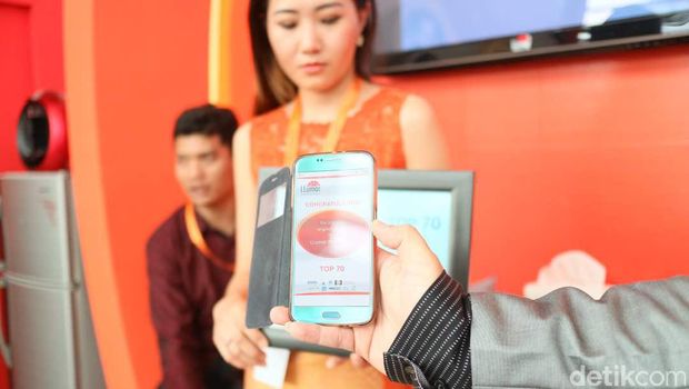 Scan QR-Code di kaca film Llumar