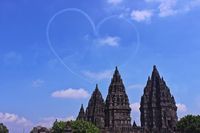 Manuver Tim Jupiter, Bentuk Hati Hingga Terbang di Atas Merapi