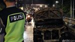 Daihatsu Xenia Terbakar di ITC Roxy Mas