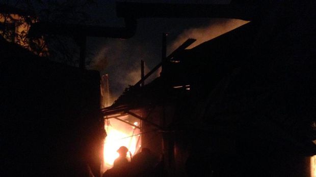 Kebakaran Warga Kampung Bulak Kelender 