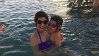 Ia memang sering berfoto bersama sang putra kesayangan. Foto: Instagram @carissa_putri