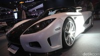  Mobil Koenigsegg CCX yang dipamerkan di IIMS 2017 hanya merupakan display dan tidak diperjualbelikan. 