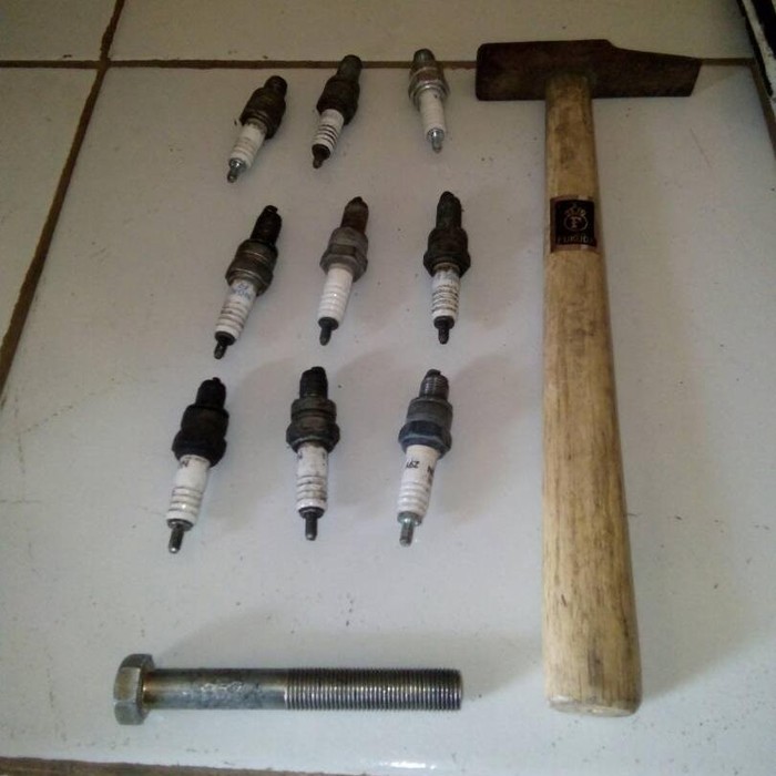 Polisi Bekuk 2 Pria yang Kerap Bobol Mobil di Rest Area Cikampek