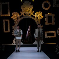 Koleksi Trunk Show Denny Wirawan dengan mengangkat tema Kelana di Ballroom Dharmawangsa Hotel. Jakarta. [dok.IMAGE DYNAMICS]