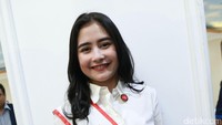 Prilly Latuconsina terpilih menjadi duta Ayo Olahraga dari Kemnpora. Pool/Palevi S/detikFoto.