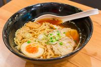 Tragis, Jelang Nikah Wanita Ini Malah Disiram Kuah Ramen Panas oleh Temannya