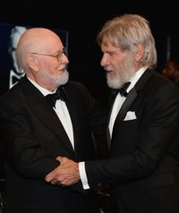 John Williams bersama Harrison Ford, pemeran Han Solo dalam seri 'Star Wars'.