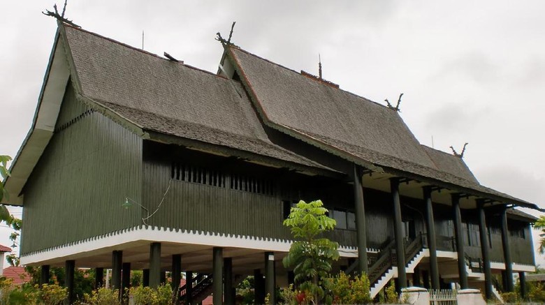 Melihat Rumah Betang  Simbol Bumi Pancasila Kalimantan Tengah