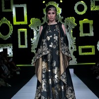 Koleksi Trunk Show Denny Wirawan dengan mengangkat tema Kelana di Ballroom Dharmawangsa Hotel. Jakarta. [dok.IMAGE DYNAMICS]