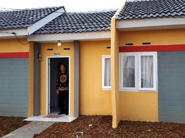 Presiden Joko Widodo meresmikan pembangunan rumah murah untuk masyarakat berpenghasilan rendah (MBR) di Villa Kencana, Cikarang, Bekasi. Begini Penampakannya.