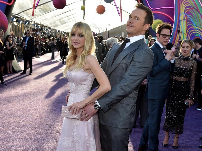 Chris Pratt dan Anna Faris selalu terlihat sebagai pasangan yang kompak. Namun keduanya memutuskan cerai pada Agustus 2017 setelah delapan tahun menikah dan memiliki satu putra. Foto: Getty Images