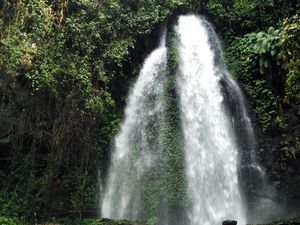Ide Libur Waisak: Air Terjun Jumog dari Karanganyar