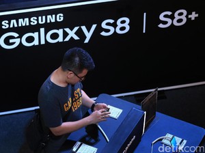 Tak Cuma Apple, Samsung Dituding Melambatkan Performa Ponsel